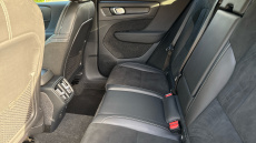 Volvo Xc40 2.0 B4P R DESIGN 5dr Auto Petrol Estate